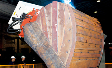 智拓公司首臺套挖斗焊接機器人系統交付客戶 邁入全面智能化焊接制造階段