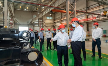 自治區黨委常委、自治區人民政府副主席許永錁到柳工調研并宣講黨的二十大精神