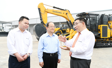 鹿心社在柳工調(diào)研時強調(diào) 深化改革創(chuàng)新 堅定不移走高質(zhì)量發(fā)展之路