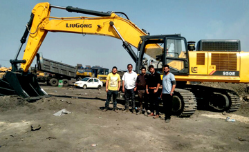 柳工印度公司銷售新突破　大型挖掘機(jī)挺進(jìn)印度市場(chǎng)