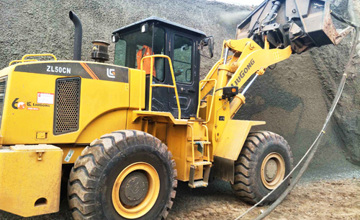 開疆拓土 柳工機(jī)械征戰(zhàn)印尼——記柳工裝載機(jī)助力雅萬高鐵項(xiàng)目